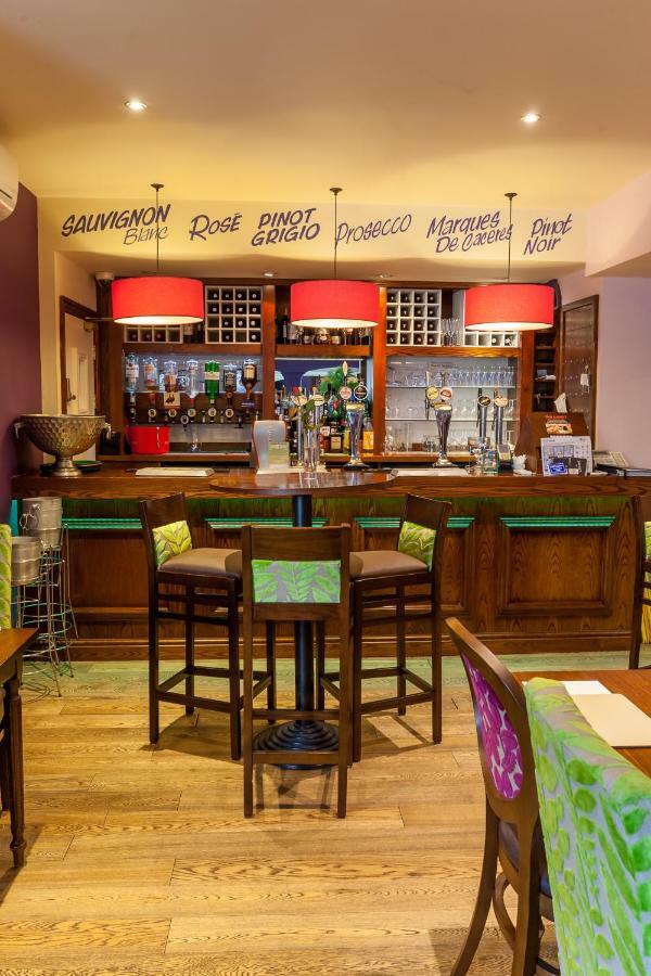 The Masons Arms Hotel Bridgend  Exteriér fotografie